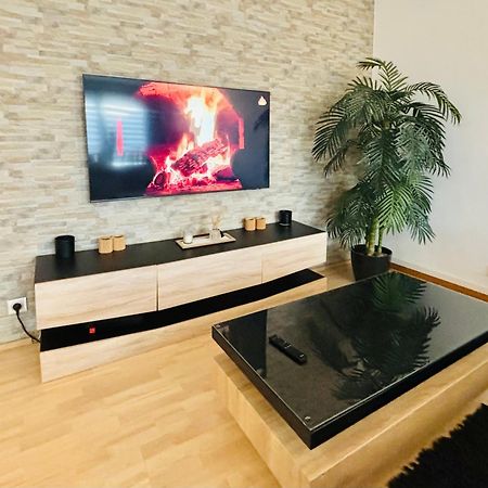 Beautiful Apartment Disneyland Saint-Thibault-des-Vignes Dış mekan fotoğraf